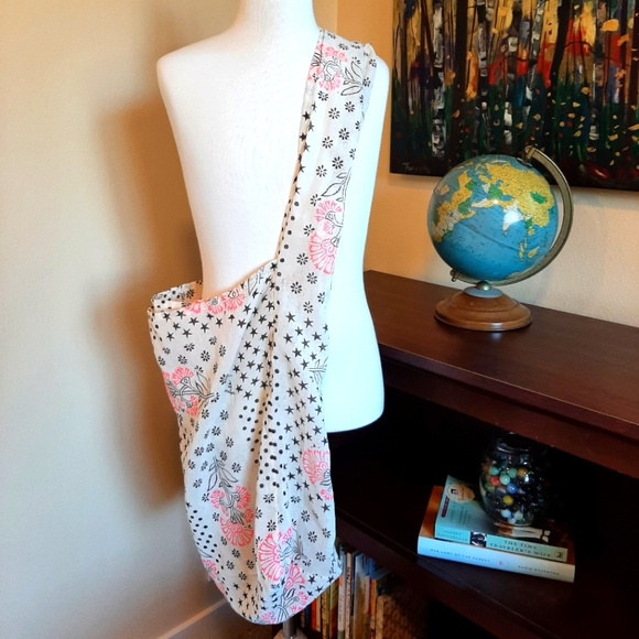 Free People Handbags - Free People Market Tote Bag Thistle Flower Polka Dot Star Design